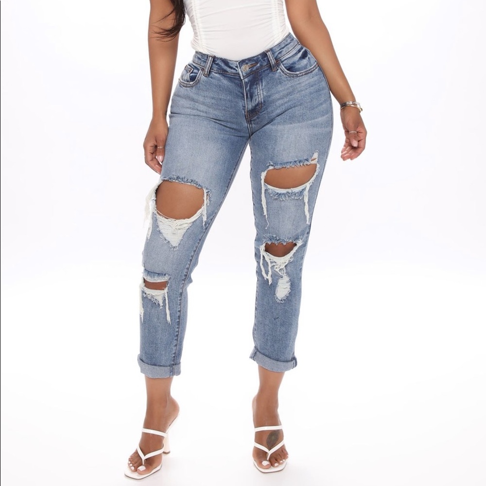 NWT Boyfriend Jenas - Medium Blue Wash
